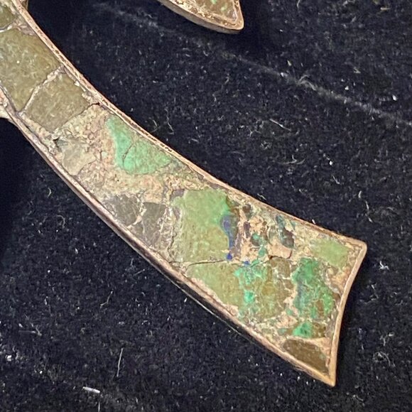 2.5" x 1.75" Vintage Mexican Taxco Sterling Silver & Crushed Stone Earrings - Picture 7 of 16